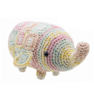 Kurt the Elephant Amigurumi Crochet Kit