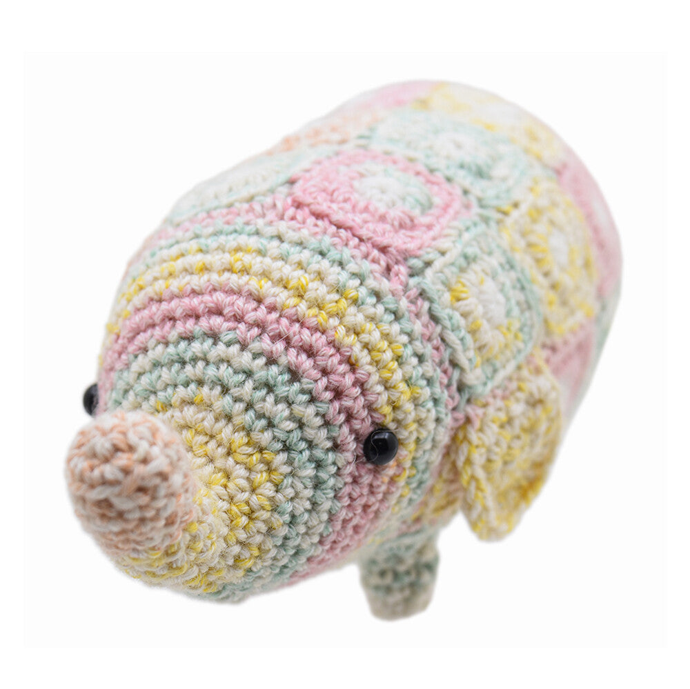Kurt the Elephant Amigurumi Crochet Kit